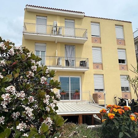 Piccolo Hotel Di Lavagna Exterior photo